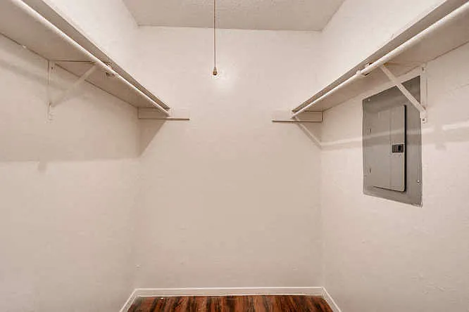MARFA Apartments — Photo 24