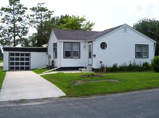 412 Sunshine St, Spring Valley, MN 55975