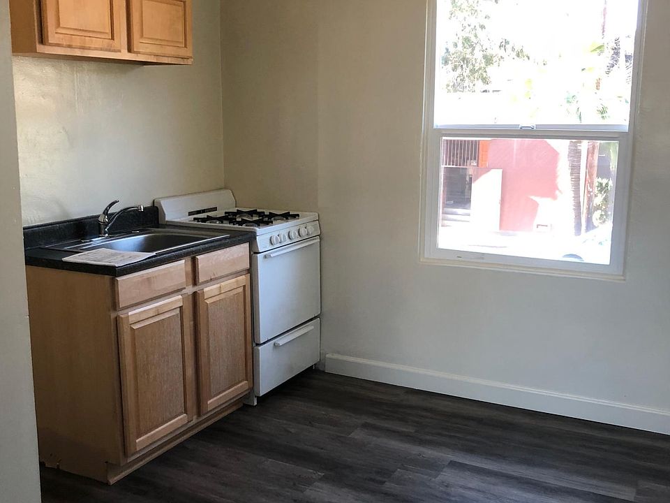 1st image of 2776 W Broadway