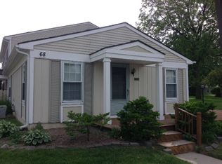 22832 Renford St, Novi, MI 48375