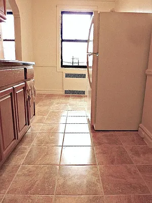 Rented by Zjama Realty Corp | media 10