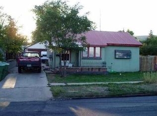 906 7th St, Rawlins, WY 82301