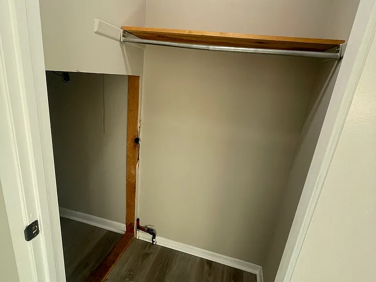 511 Brown School Rd — Photo 13