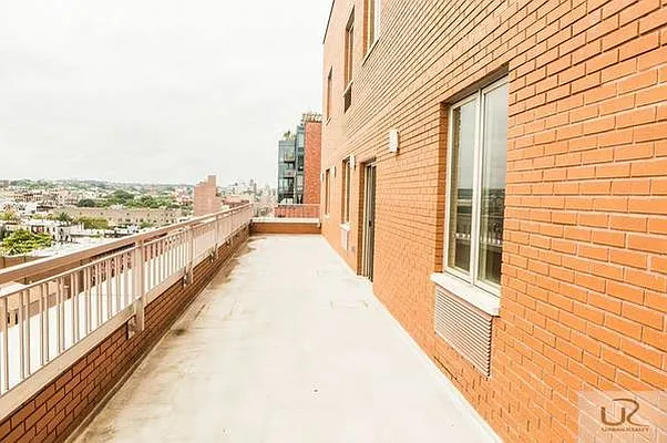 Rented by Urban Realty NYC | media 6