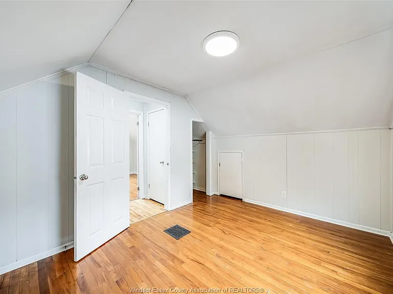 1944 George Ave — Photo 11