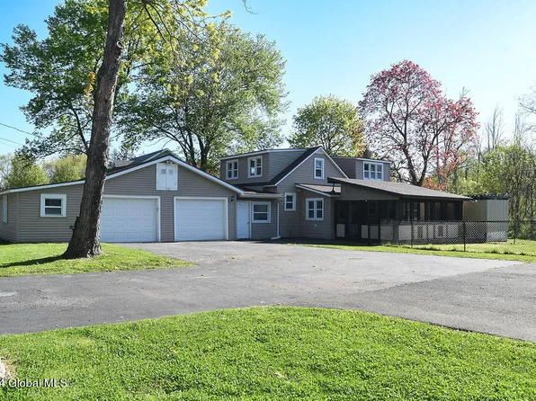 4 Renas Drive, Cohoes, NY 12047