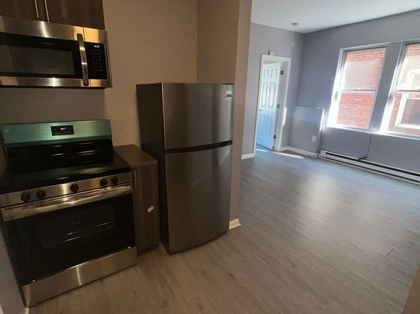 31 Whittier St APT 3A