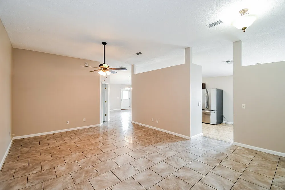4 bed, 2.0 bath, 1788 sqft, $2,690 — Photo 3