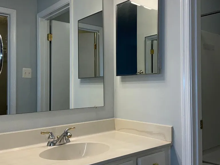 8 Russell Ave #311 — Photo 21