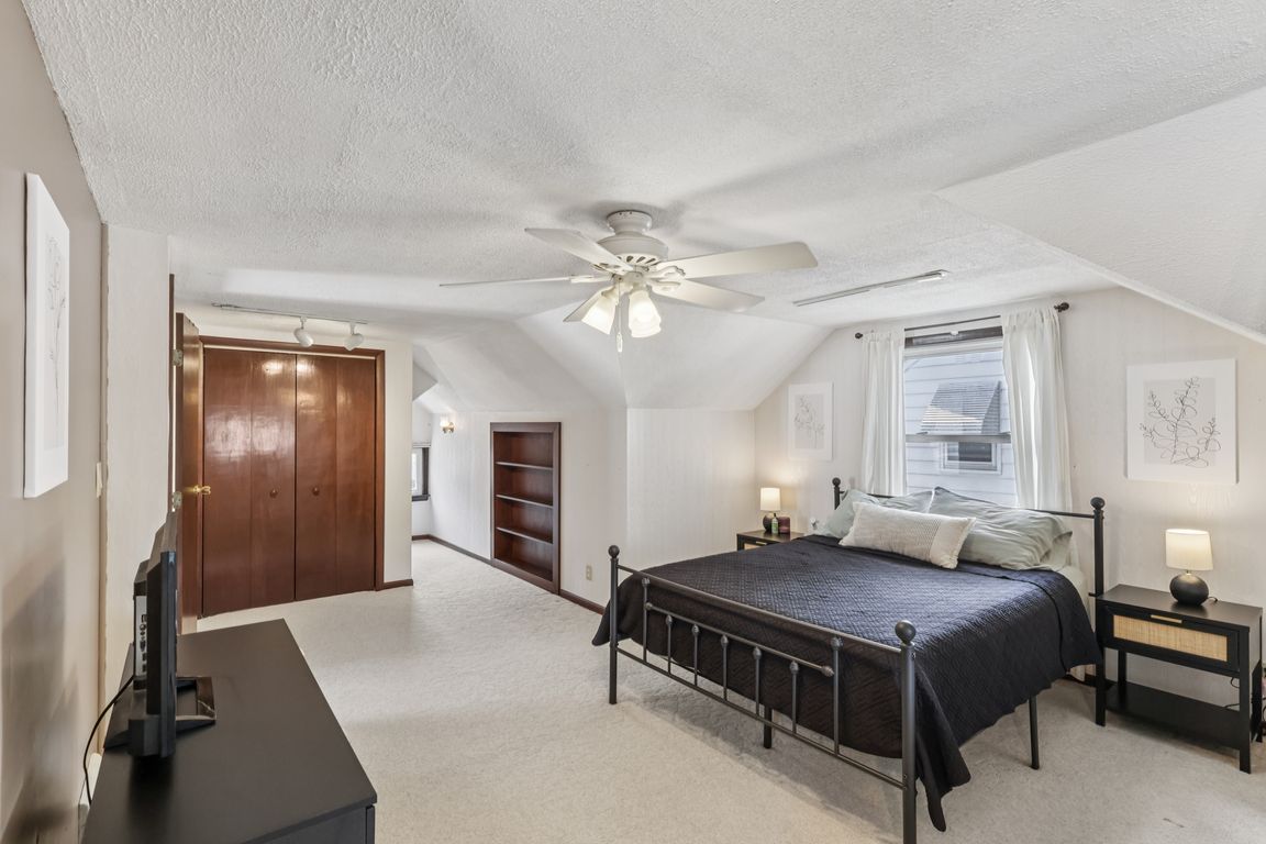 Brookdale Ave-S3107-038.jpg