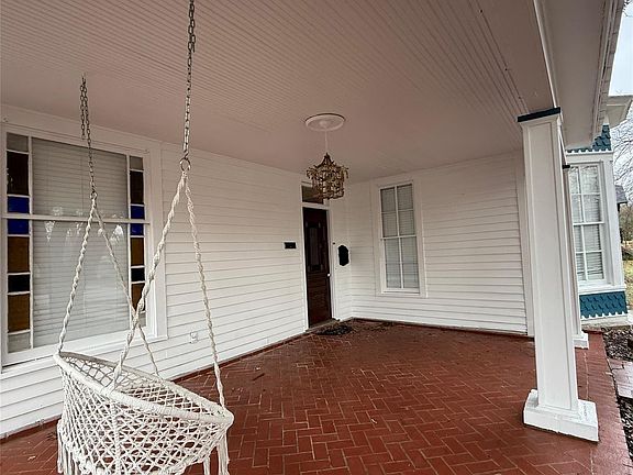 4th image of 1604 S Austin Ave