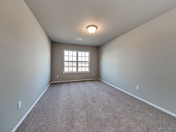 3rd image of 1711 Castle St
