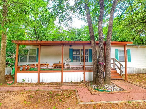 2nd image of 4652 Lyndi Ln