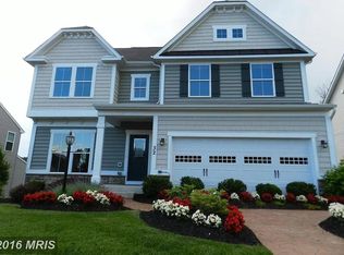32 Queensland Dr, Fredericksburg, VA 22405