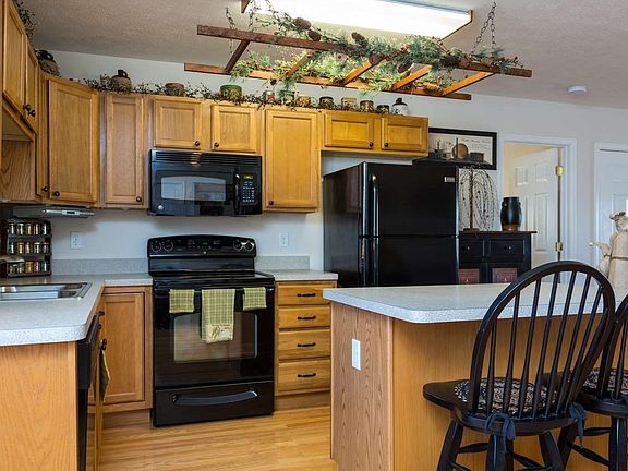 4th image of 294 Morningside Dr
