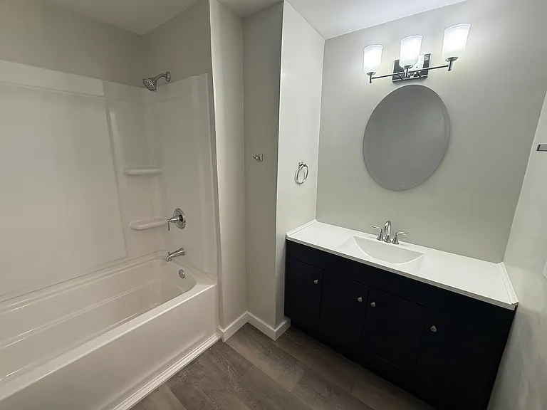 186 West Bow St — Photo 13