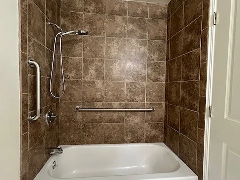 2024 Vine St #1A — Photo 18