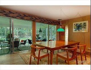 4th image of 24 Meadowview Dr