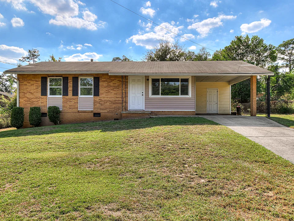3106 Evergreen Dr