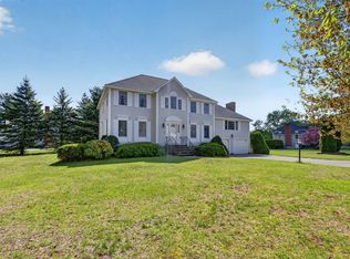 2 Stouffer Cir, Andover, MA 01810