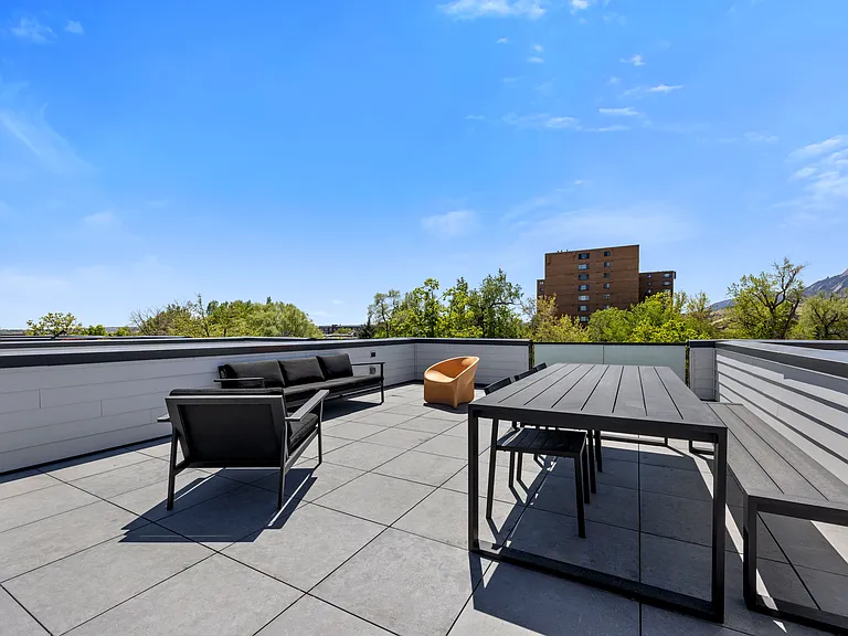 2457 Walnut St — Photo 34