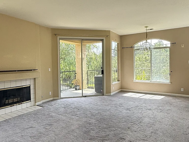 7676 Tuscany Dr — Photo 21