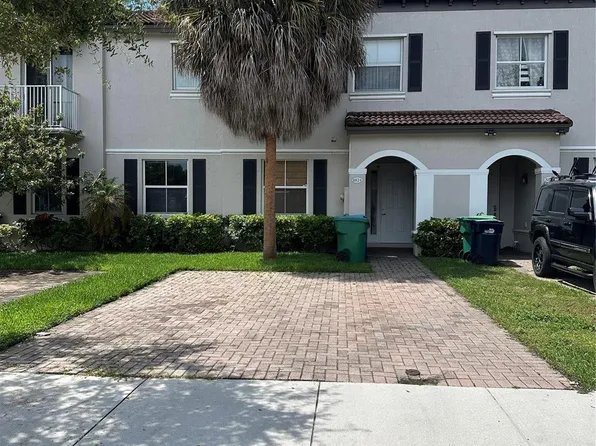 8824 SW 153rd Court, Miami, FL 33196