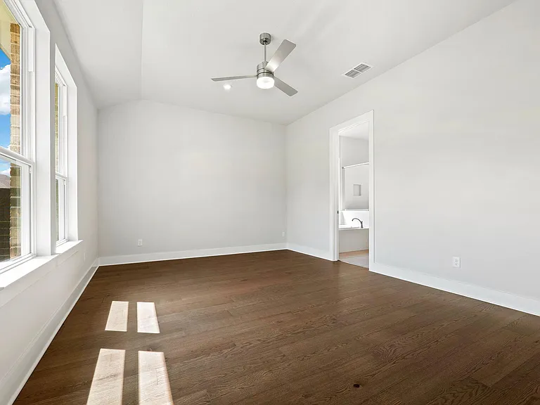 8208 Bouvreuil Dr — Photo 18