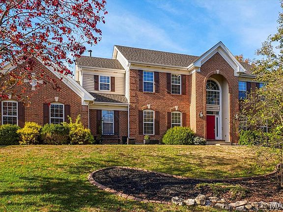 3rd image of 1460 Highland Valley Dr