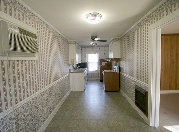 3rd image of 1516 Pierce Ave