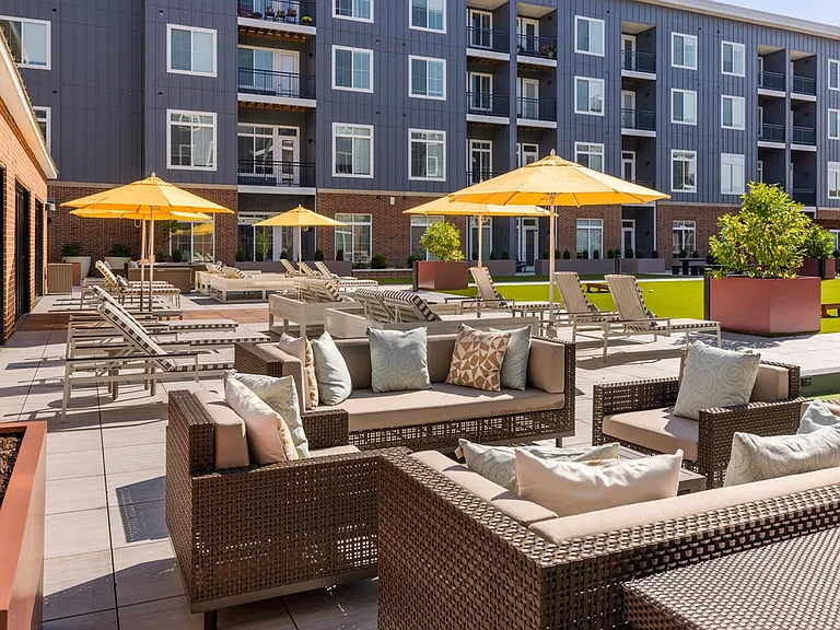 Icon Riverwalk - 55+ Active Adult Apartment Homes — Photo 11