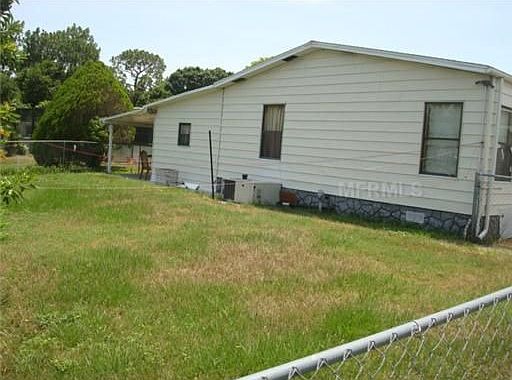 3rd image of 1960 Crystal Ln