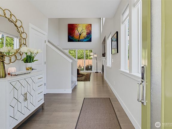 4th image of 13165 176th Avenue E