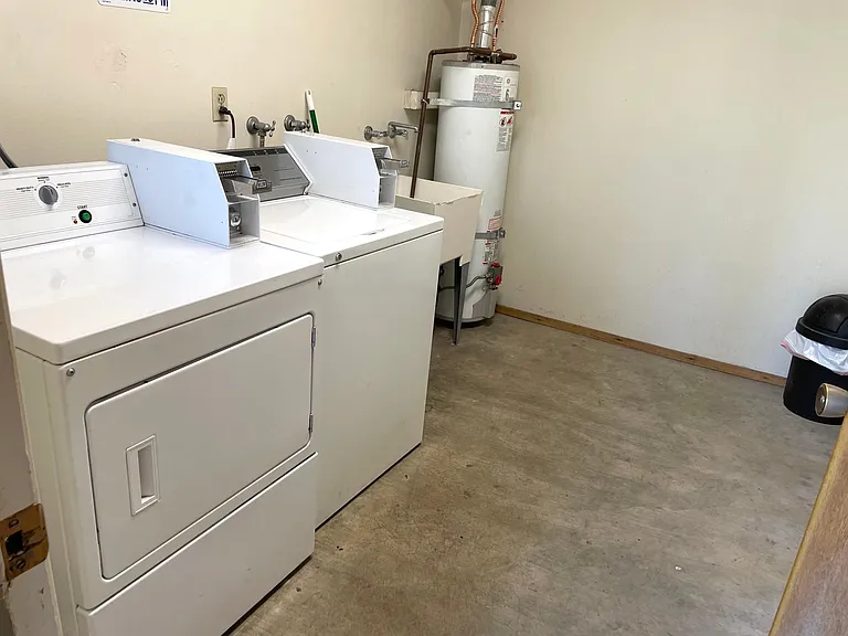 715 Monroe St #1 — Photo 8