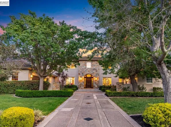 1220 Piemonte Dr, Pleasanton, CA 94566