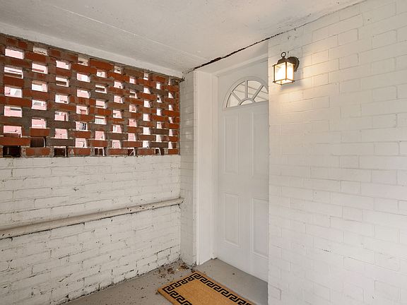 3rd image of 3805 New Hampshire Ave NW #2