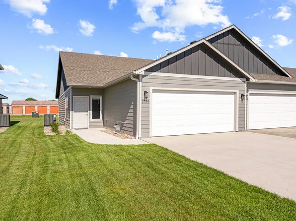 2738 Tim Rogers Ln, Salina, KS 67401