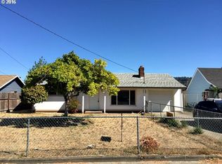 100 SW Peach Ln, Winston, OR 97496