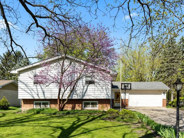 7S338 Plainfield Naperville Rd, Naperville, IL 60540
