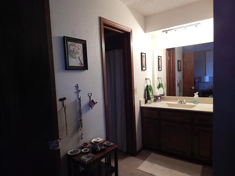 Master Bedroom/Bathroom