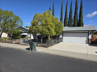 1152 Bridgeton Ave, Manteca, CA 95336