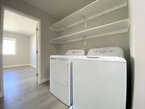 5th image of 631 Masonic Way #9