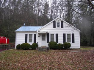 1651 Lake Tahoma Rd, Marion, NC 28752