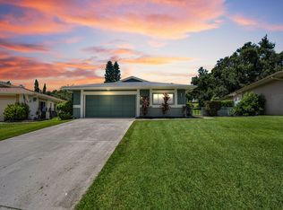 13005 Club Dr, Hudson, FL 34667