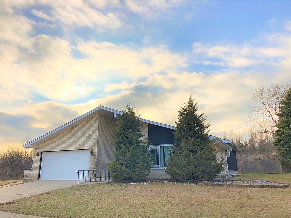 1st image of 15700 Trailside Dr