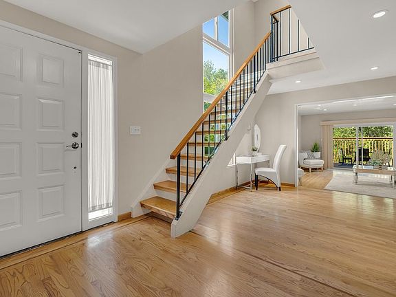 5th image of 20643 Oak Creek Ln
