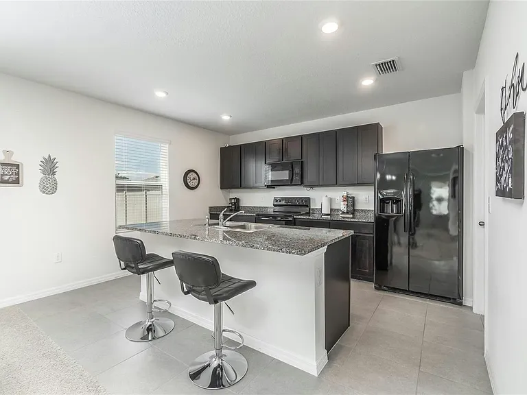 10008 Jadite Pl — Photo 3