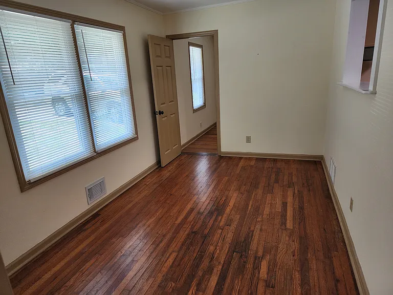 108 Mountain View Dr — Photo 9