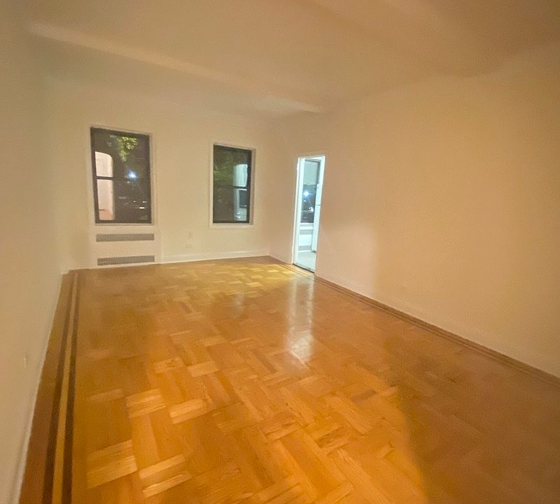 1st image of 172-90 Highland Ave #2D