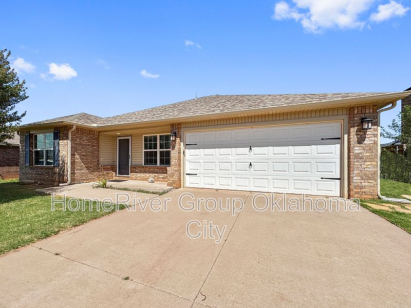 1st image of 2708 Crystal Pine Dr
